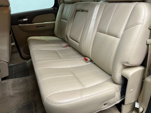 Used 2012 GMC Sierra 1500 SLT w/ SLT Convenience Package AWD/4WD image 18