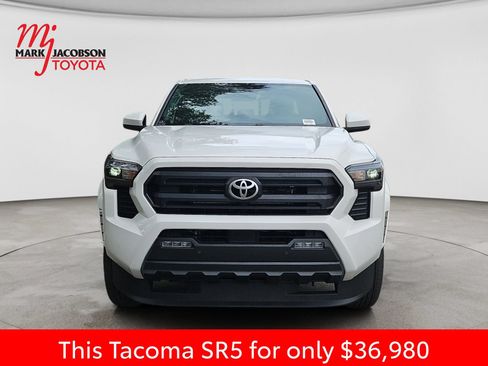 Used 2024 Toyota Tacoma SR5 AWD/4WD image 3