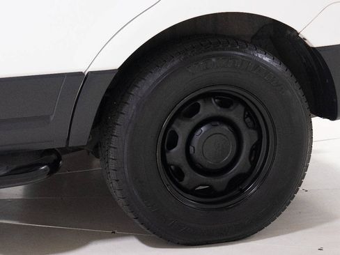 Used 2014 Ford Expedition XL RWD image 34