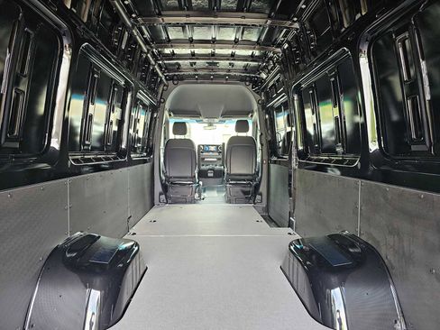 New 2025 Mercedes-Benz Sprinter 3500 image 18