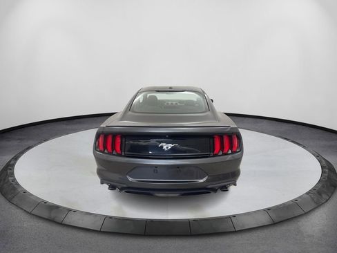 Used 2018 Ford Mustang Premium RWD image 6