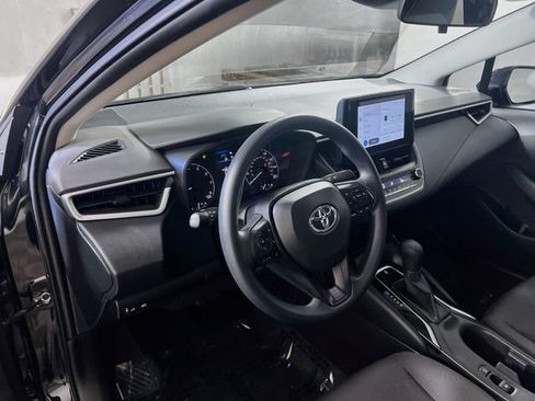 Used 2023 Toyota Corolla LE FWD image 11