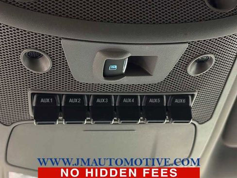 Used 2019 Ford F250 Lariat w/ Lariat Value Package image 36