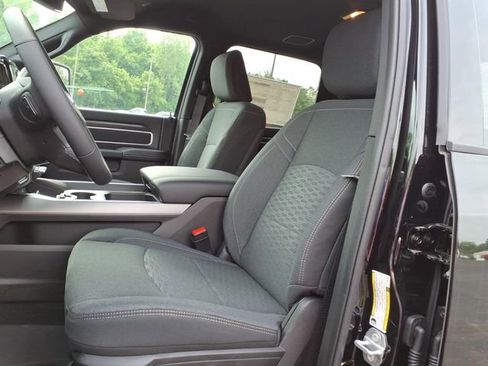 New 2026 RAM 3500 Big Horn AWD/4WD image 12