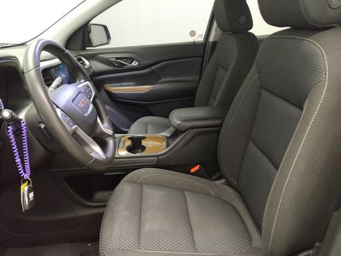 Used 2021 GMC Acadia SLE FWD image 17