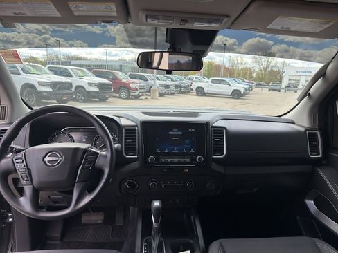 Used 2023 Nissan Frontier SV w/ Tow Package AWD/4WD image 29