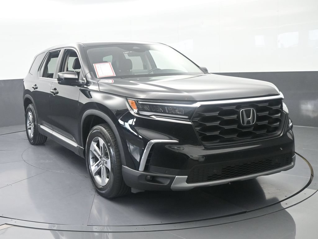 Used 2025 Honda Pilot EX-L image 9