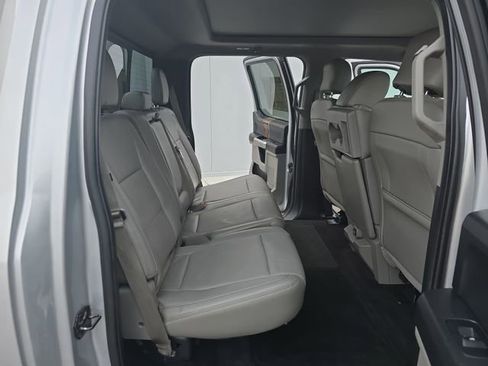 Used 2017 Ford F150 Lariat w/ Equipment Group 501A Mid image 16