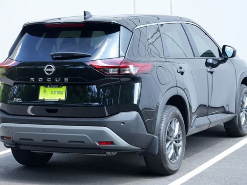 Used 2023 Nissan Rogue S FWD image 44