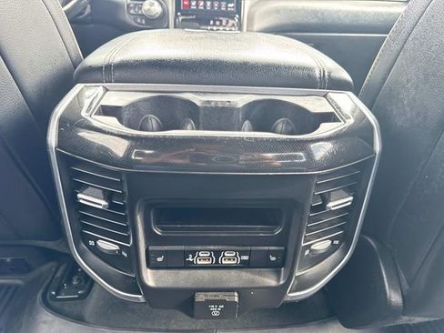 Used 2020 RAM 1500 Laramie AWD/4WD image 17
