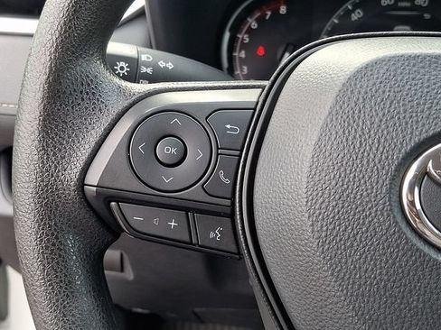 Used 2025 Toyota RAV4 LE FWD image 17
