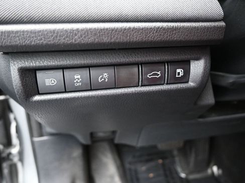 Used 2025 Toyota Camry LE image 19