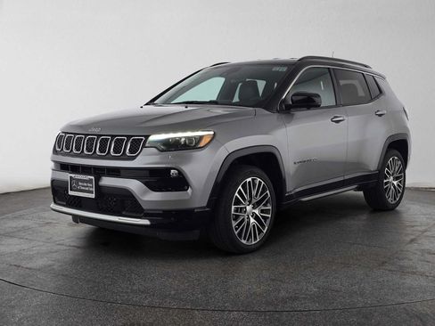 Used 2023 Jeep Compass Limited w/ Elite Group AWD/4WD image 7