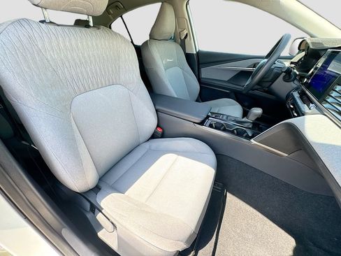 Used 2025 Toyota Camry LE FWD image 33