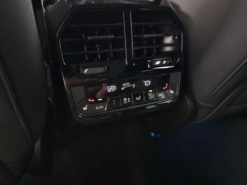 Certified 2024 BMW iX xDrive50 w/ Sport Package AWD/4WD image 37