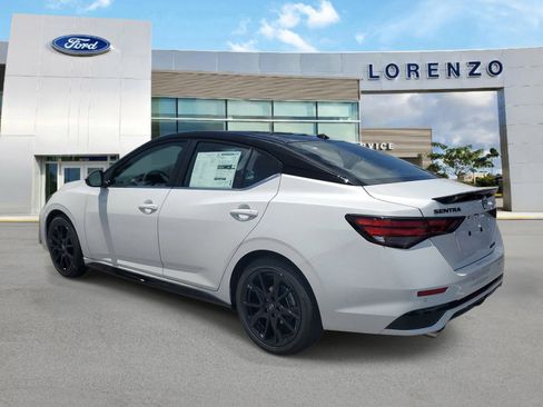 Used 2025 Nissan Sentra SR w/ Midnight Edition FWD image 6