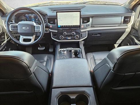 Used 2024 Ford Expedition XLT AWD/4WD image 18