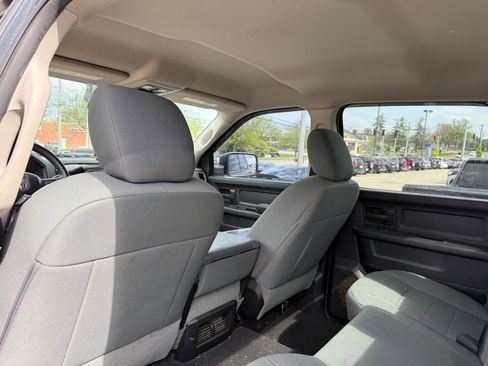 Used 2014 RAM 1500 Express image 25