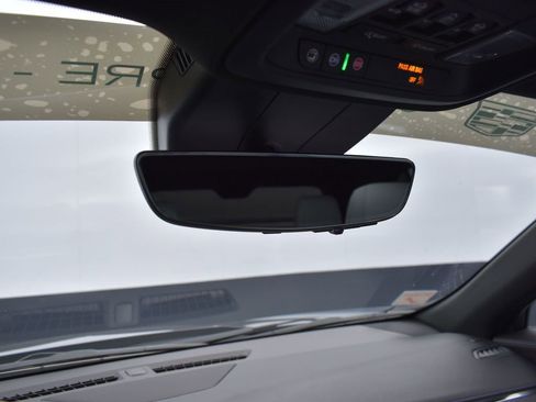 Certified 2025 Cadillac XT4 Sport image 21