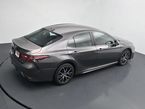 Used 2024 Toyota Camry SE FWD image 30
