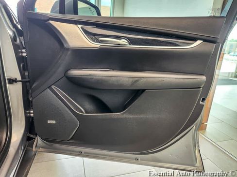 Certified 2024 Cadillac XT5 Premium Luxury w/ LPO, Floor Liner Package AWD/4WD image 25
