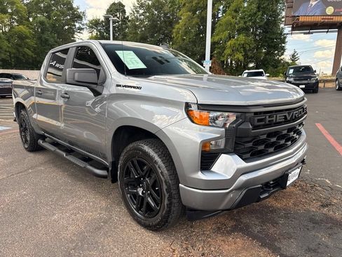 Used 2024 Chevrolet Silverado 1500 Custom w/ Turbomax Blackout Package RWD image 4