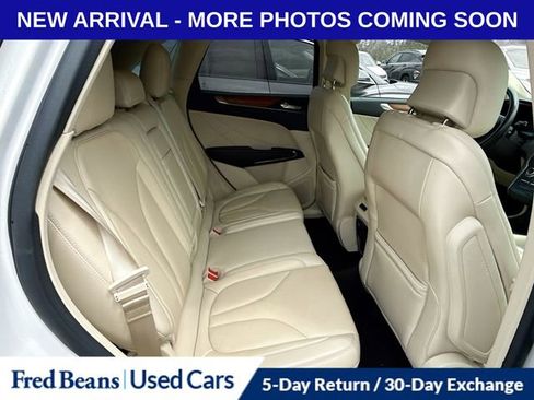 Used 2016 Lincoln MKC Reserve w/ Lincoln MKC Climate Package AWD/4WD image 2