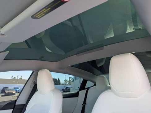 Used 2025 Tesla Model 3 Long Range AWD/4WD image 16