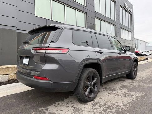 Used 2023 Jeep Grand Cherokee L Laredo AWD/4WD image 3