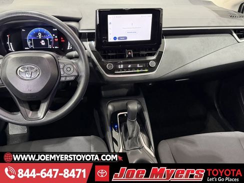 Used 2026 Toyota Corolla LE image 17