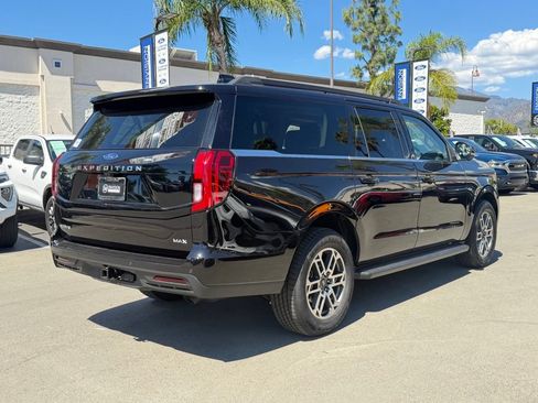 Used 2026 Ford Expedition Max Active RWD image 13