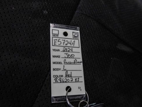 Used 2024 Jeep Grand Cherokee L Altitude image 57