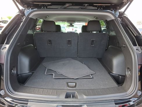 Used 2025 Chevrolet Blazer LT AWD/4WD image 29
