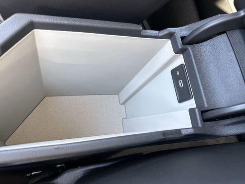 New 2026 Volkswagen Jetta SE FWD image 37