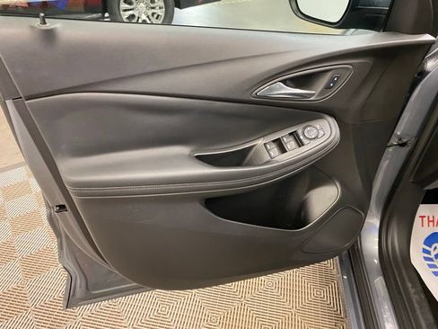 Used 2022 Buick Encore GX Select w/ Sport Touring Package FWD image 16
