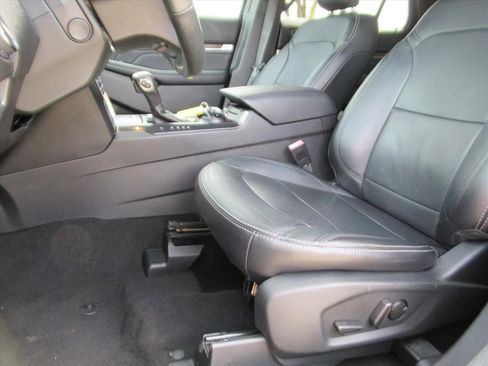 Used 2019 Ford Explorer Limited w/ Class III Trailer Tow Package image 16