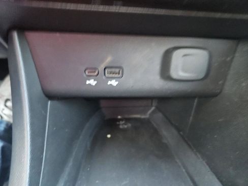 Used 2024 Buick Encore GX Sport Touring image 29