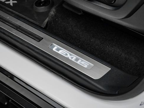 Used 2025 Lexus GX 550 w/ Accessory Package (2T) image 40