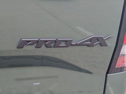 Certified 2023 Nissan Frontier PRO-4X w/ Pro Convenience Package AWD/4WD image 8