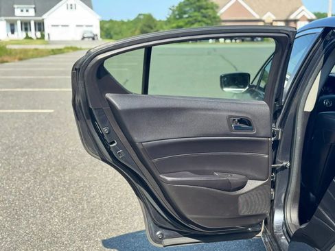Used 2016 Acura ILX FWD image 12