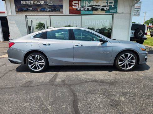 Used 2023 Chevrolet Malibu LT FWD image 2
