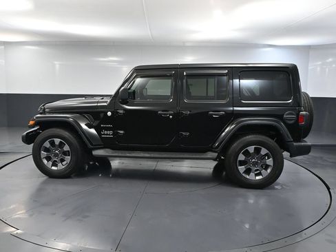 Used 2023 Jeep Wrangler Sahara w/ Dual Top Group AWD/4WD image 10