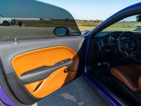 Used 2016 Dodge Challenger SRT Hellcat image 18