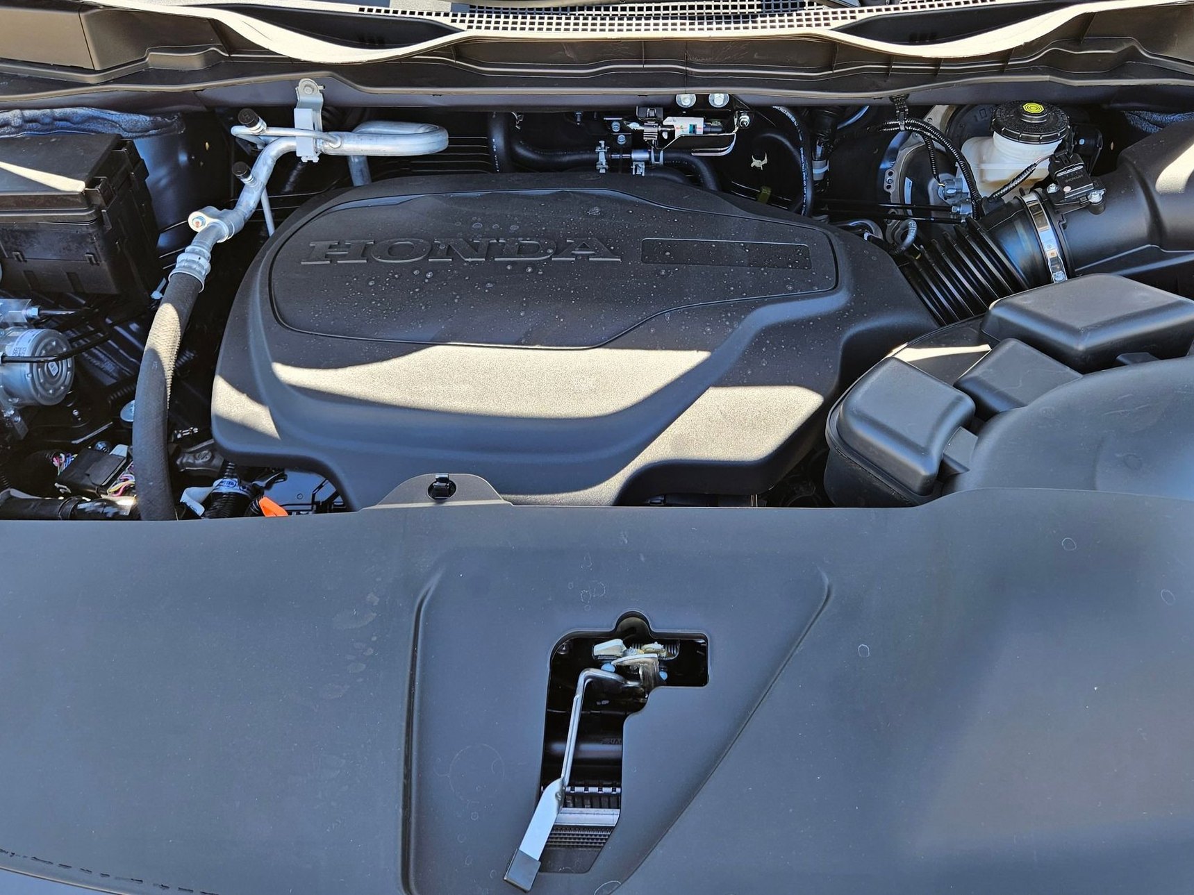 New 2027 Honda Odyssey Touring image 9