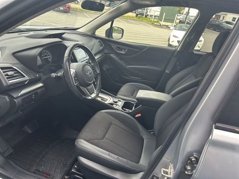 Used 2019 Subaru Forester Premium AWD/4WD image 9