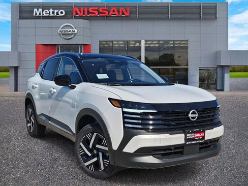 New 2026 Nissan Kicks SV image 1