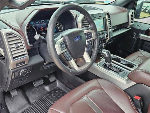 Used 2016 Ford F150 Platinum w/ Equipment Group 701A Luxury image 10