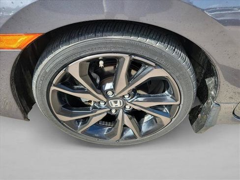 Used 2019 Honda Civic Sport image 9