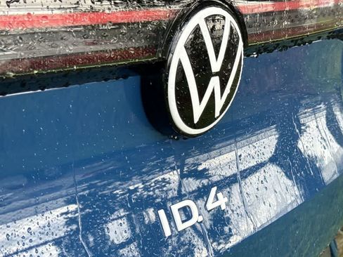 New 2026 Volkswagen ID.4 Pro AWD/4WD image 10