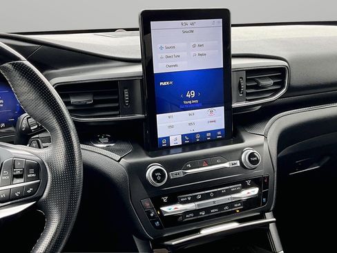 Used 2020 Ford Explorer ST w/ Premium Technology Package image 6